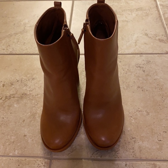 Tory burch boots. - Picture 4 of 4